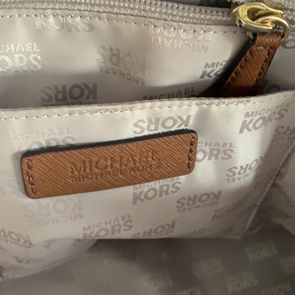 COPY - Michael Kors - Picture 7 of 12